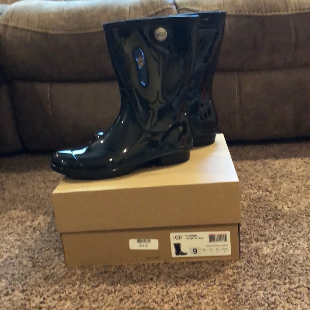 UGG rain boots